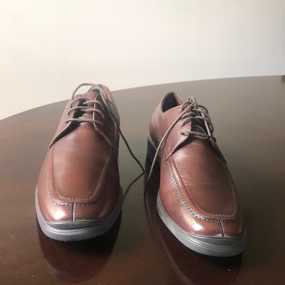 Cole Haan Chocolate Brn lace up 8.5M plain Oxfords - Picture 4 of 8